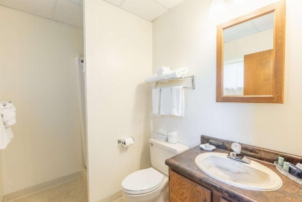 Fireside Inn and Suites Bangor image 12